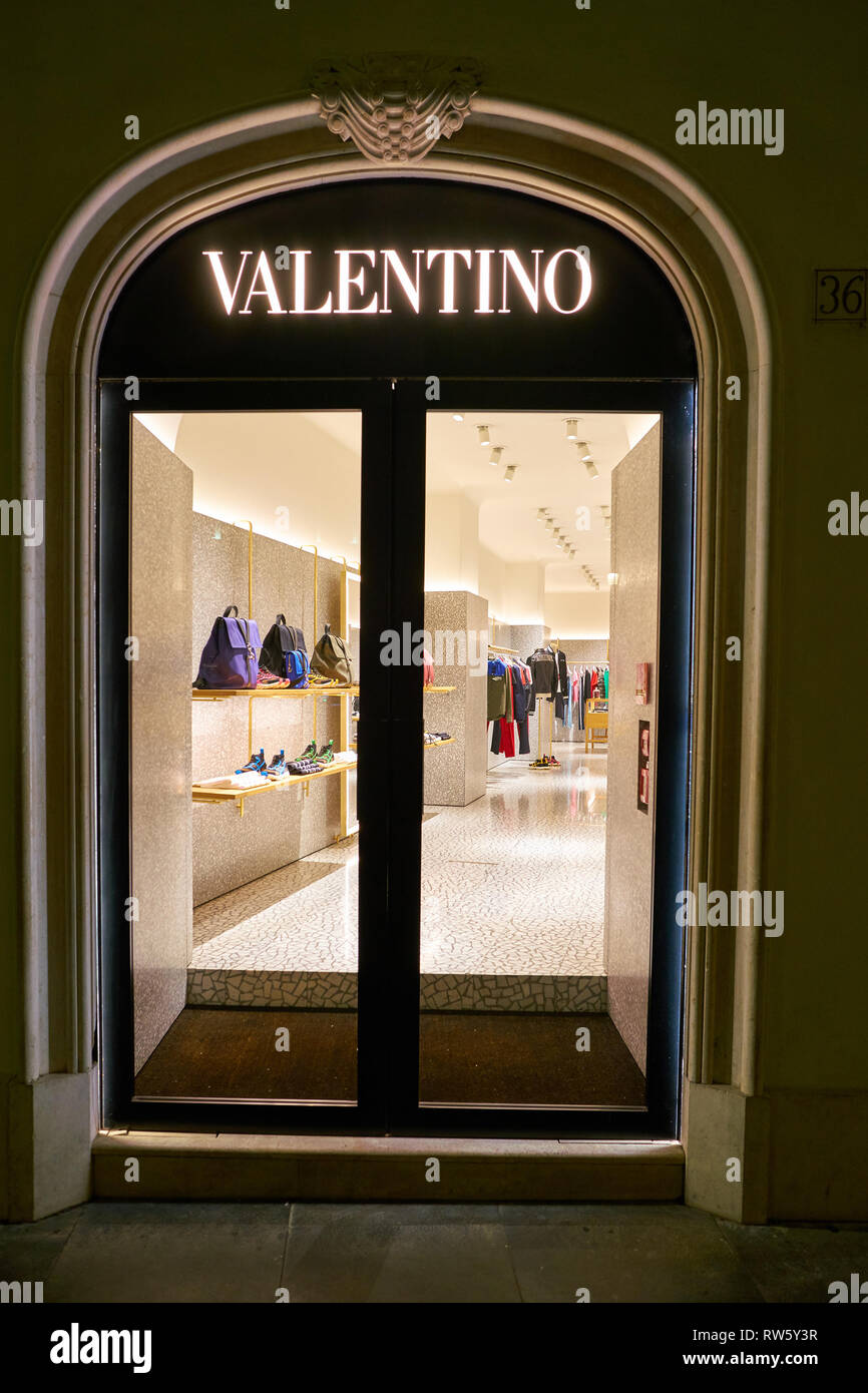 Valentino boutique in rome italy hi-res stock photography and images - Alamy