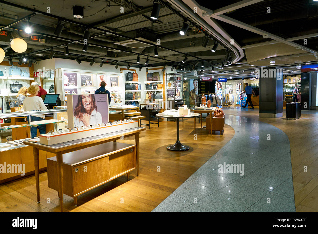 DUSSELDORF, GERMANY - CIRCA OCTOBER, 2018: goods on display at Fossil shop  in Dusseldorf airport Stock Photo - Alamy