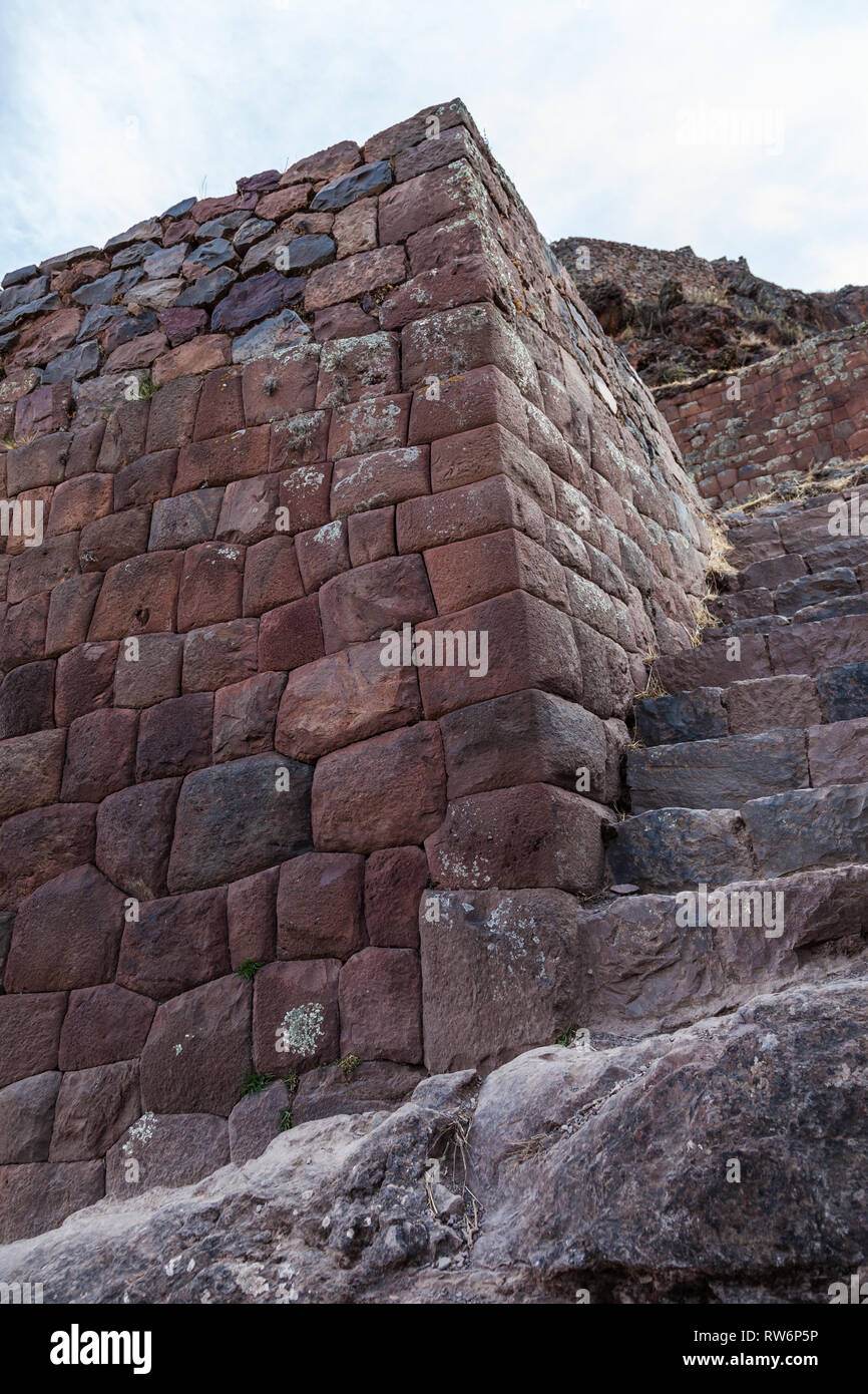 Pisac: LA MURALLA, in it we can find stones of enormous dimensions Stock Photo