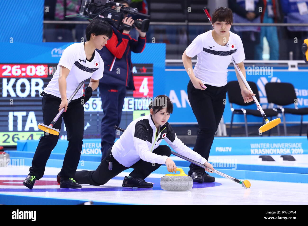 Ivan Yarygin Sports Palace Krasnoyarsk Russia 3rd Mar 19 L R Sakiko Suzuki Kaede Kudo Mayu Sugahara Jpn March 3 19 Curling Women S Preliminary Round Match Between Japan 4 8 Russia During