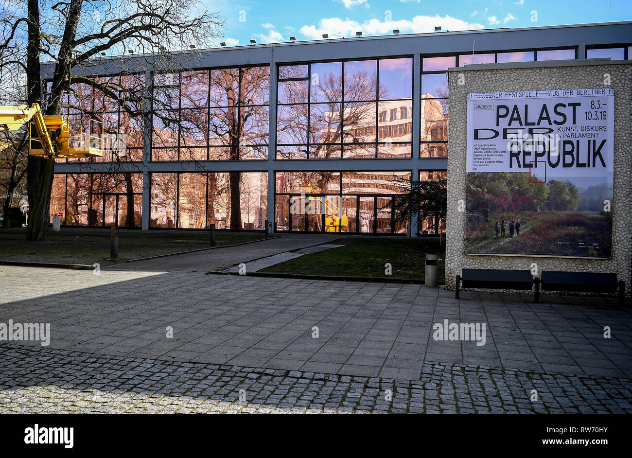 Berlin, Germany. 04th Mar, 2019. The windows of the Haus der Berliner Festspiele are covered with bronze foil. About ten years after the demolition of the Palast der Republik, artists in Berlin want to revive the GDR building. Credit: Britta Pedersen/dpa-Zentralbild/dpa/Alamy Live News Stock Photo