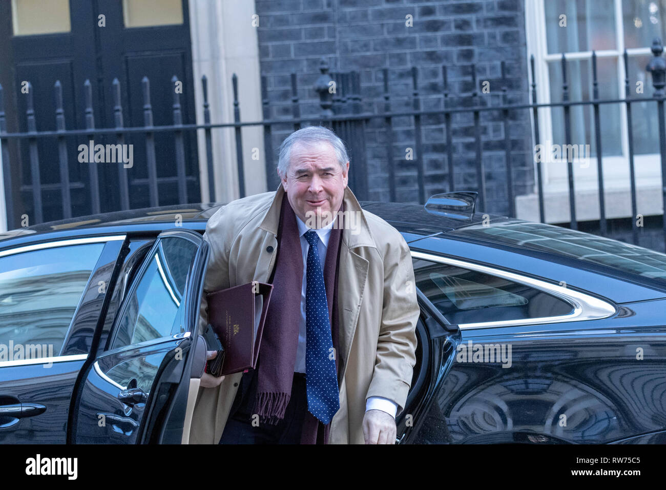 London 5th  March 2019,  Geoffrey Cox arrives at a Cabinet meeting at 10 Downing Street, London Credit Ian Davidson/Alamy Live News Stock Photo