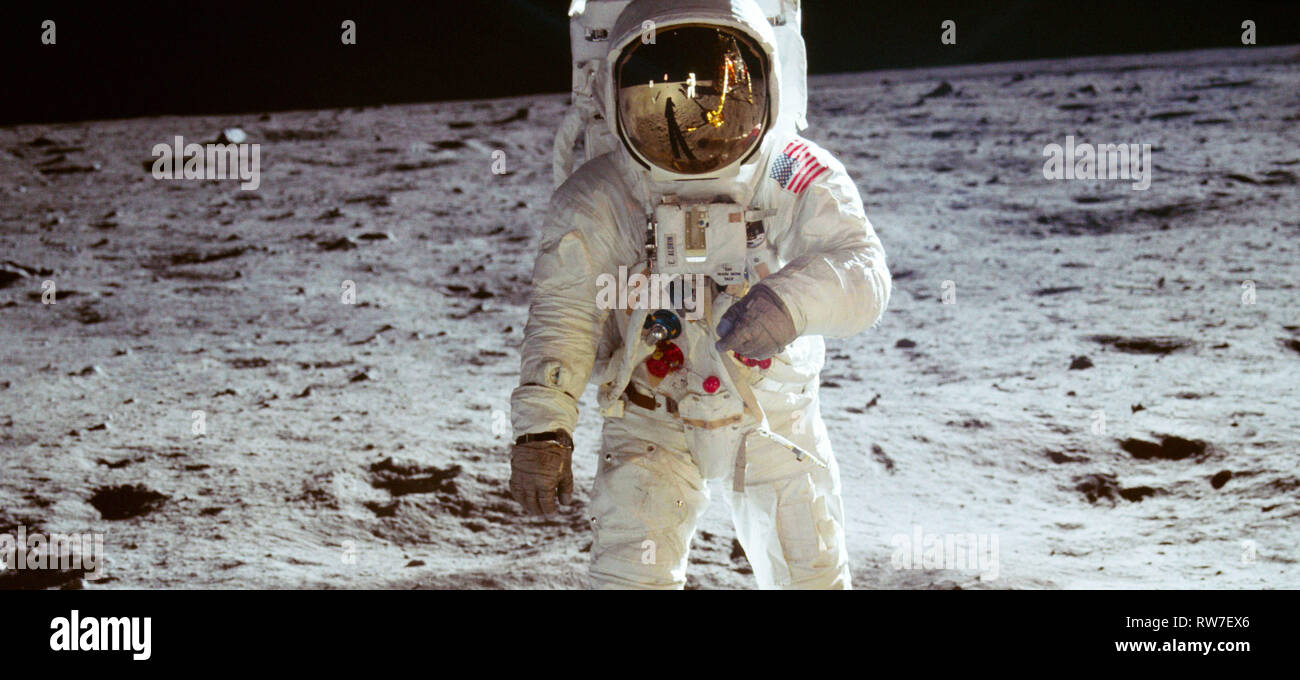 APOLLO 11, 2019. © Neon / courtesy Everett Collection Stock Photo - Alamy