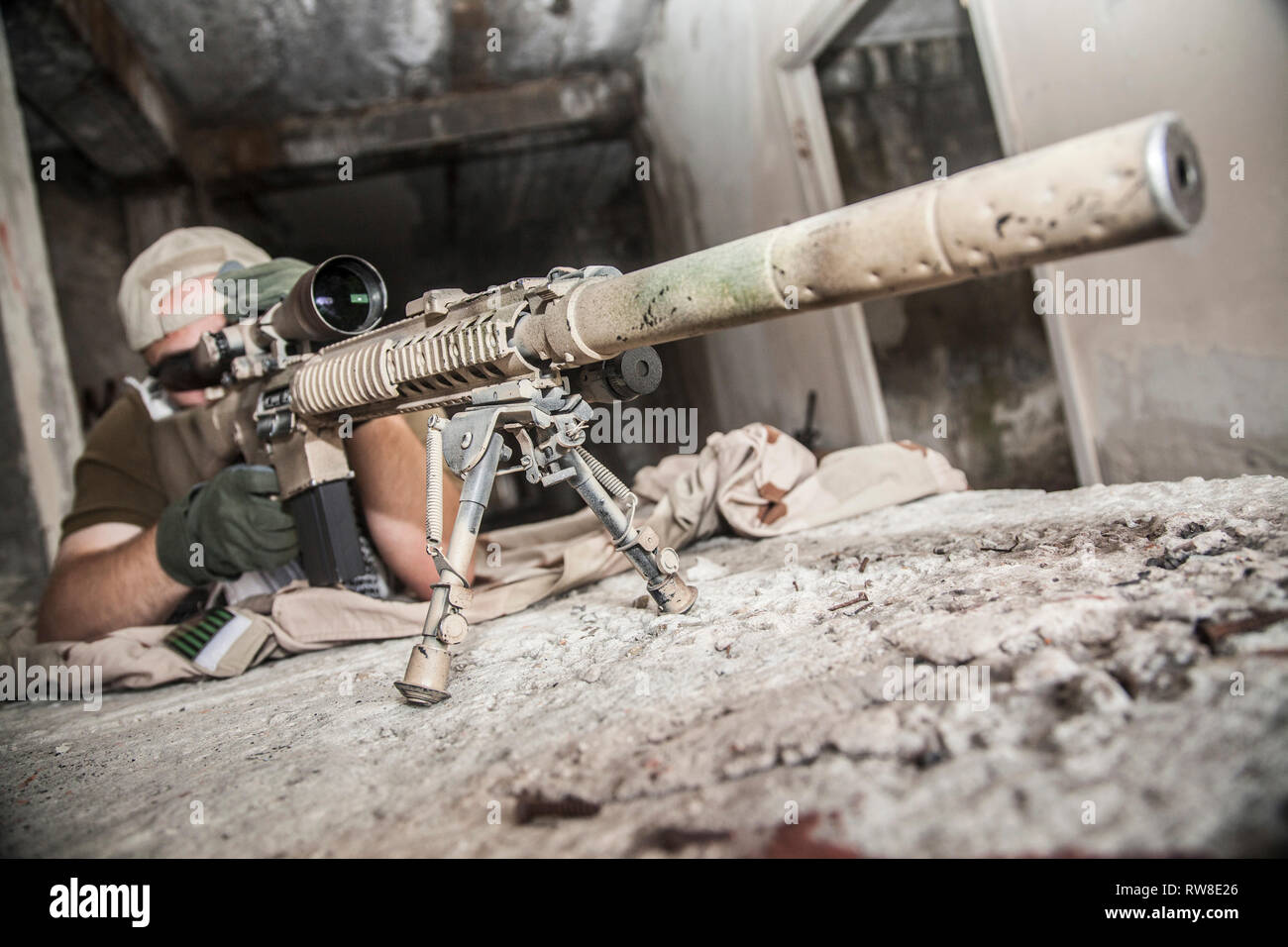 Navy Seal sniper with rifle in action Stock Photo - Alamy