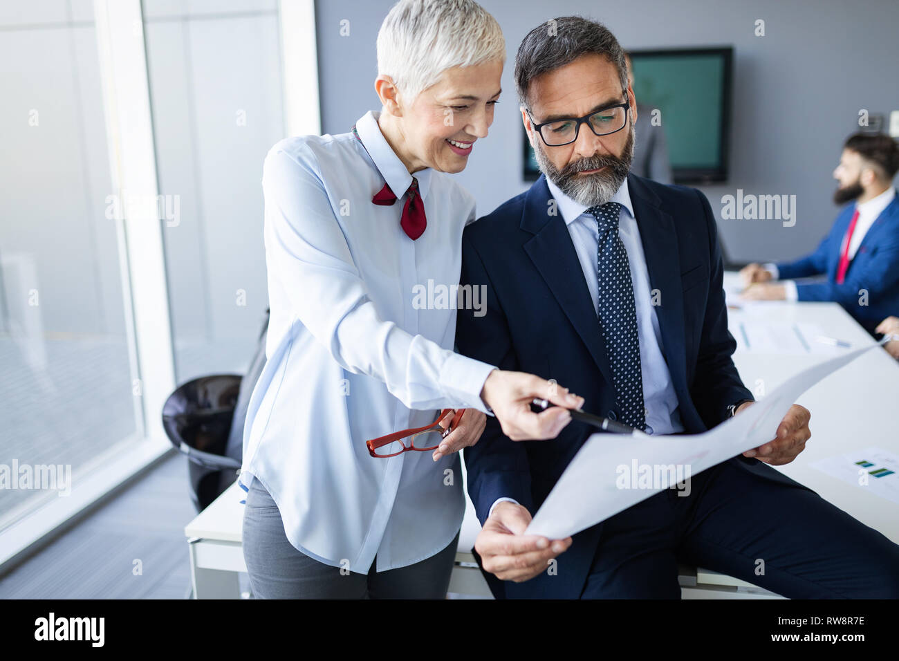 Modern meeting room hi-res stock photography and images - Alamy