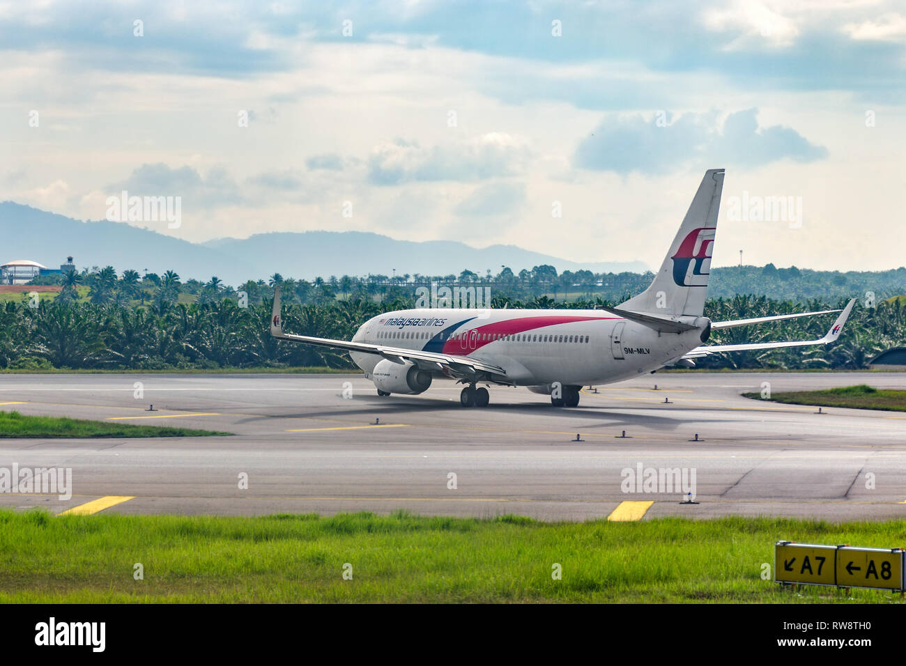 Malaysia, KLIA -2: 2018-03-05: Airplane Malaysia airline taxiing to the runway at airport. Stock Photo