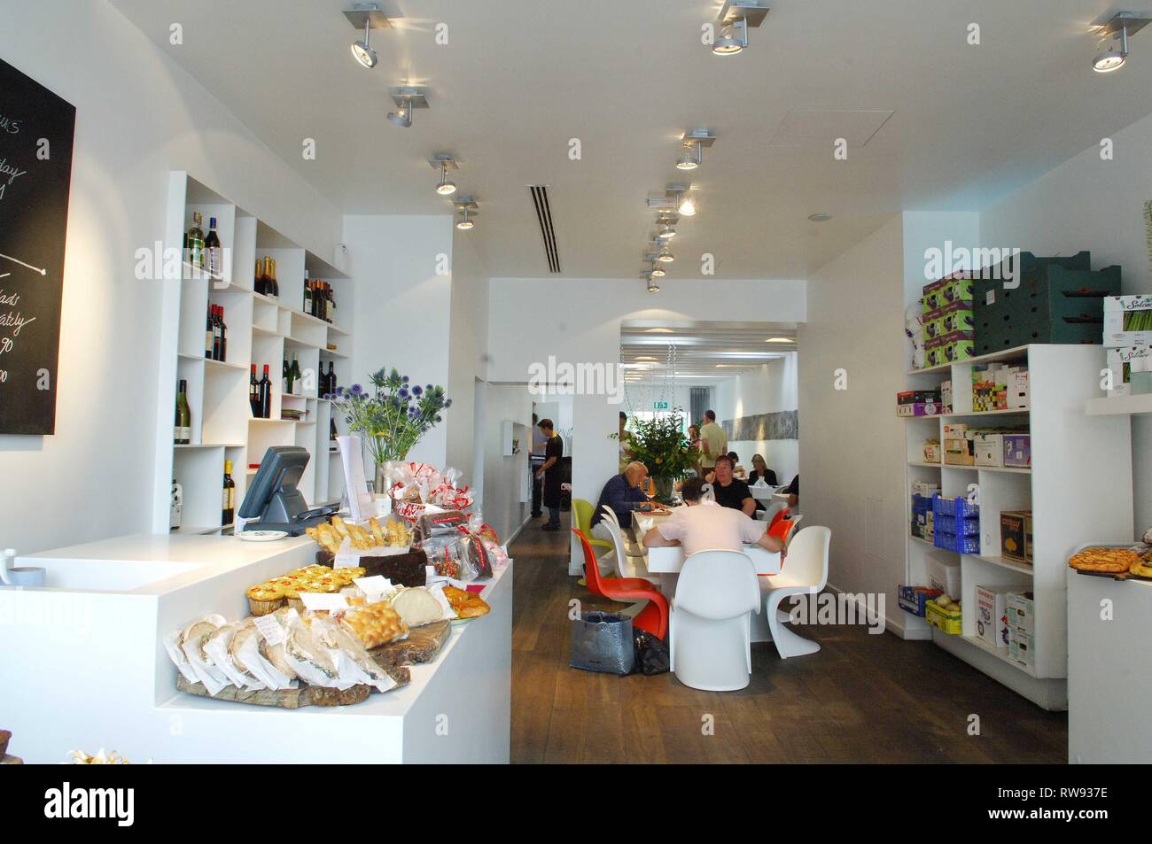 People eating at Ottolenghi restaurant, Islington, London Stock Photo