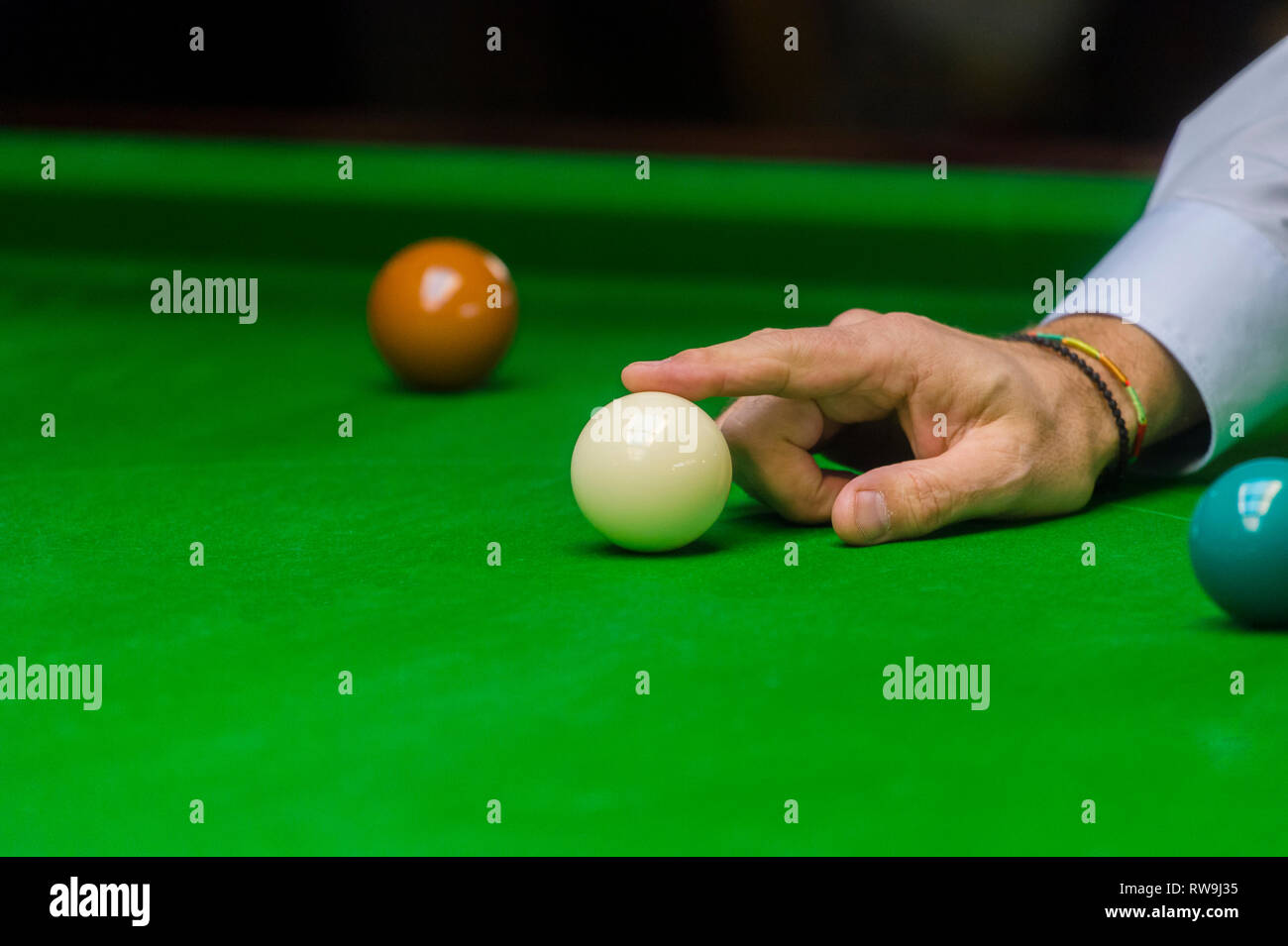 Snooker referee hires stock photography and images Alamy