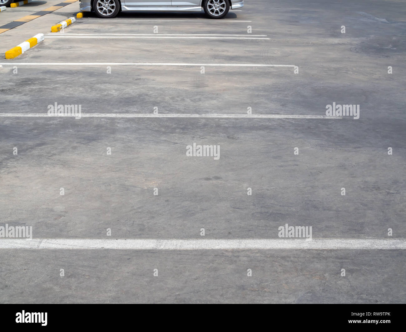 Outdoor Parking Lot High Resolution Stock Photography and Images - Alamy