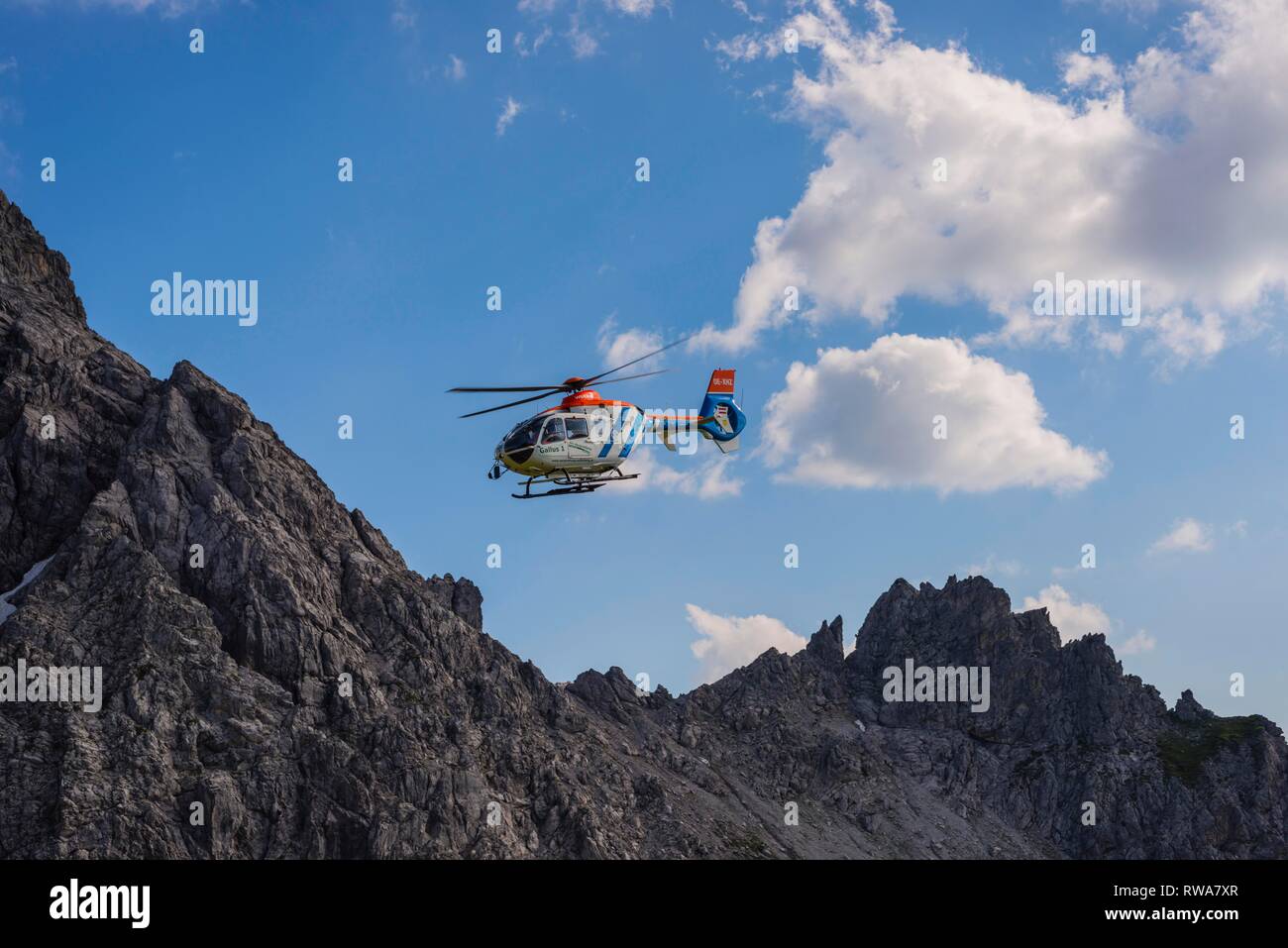 Rescue mission, air rescue, transport of an injured mountaineer, Wucher Helicopter, Gallus 1, Fiderepass, Allgäu Alps, Allgäu Stock Photo