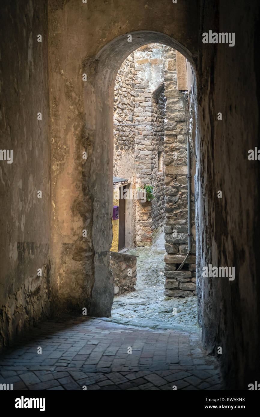 Typical Italian Narrow Street Stock Photo Alamy