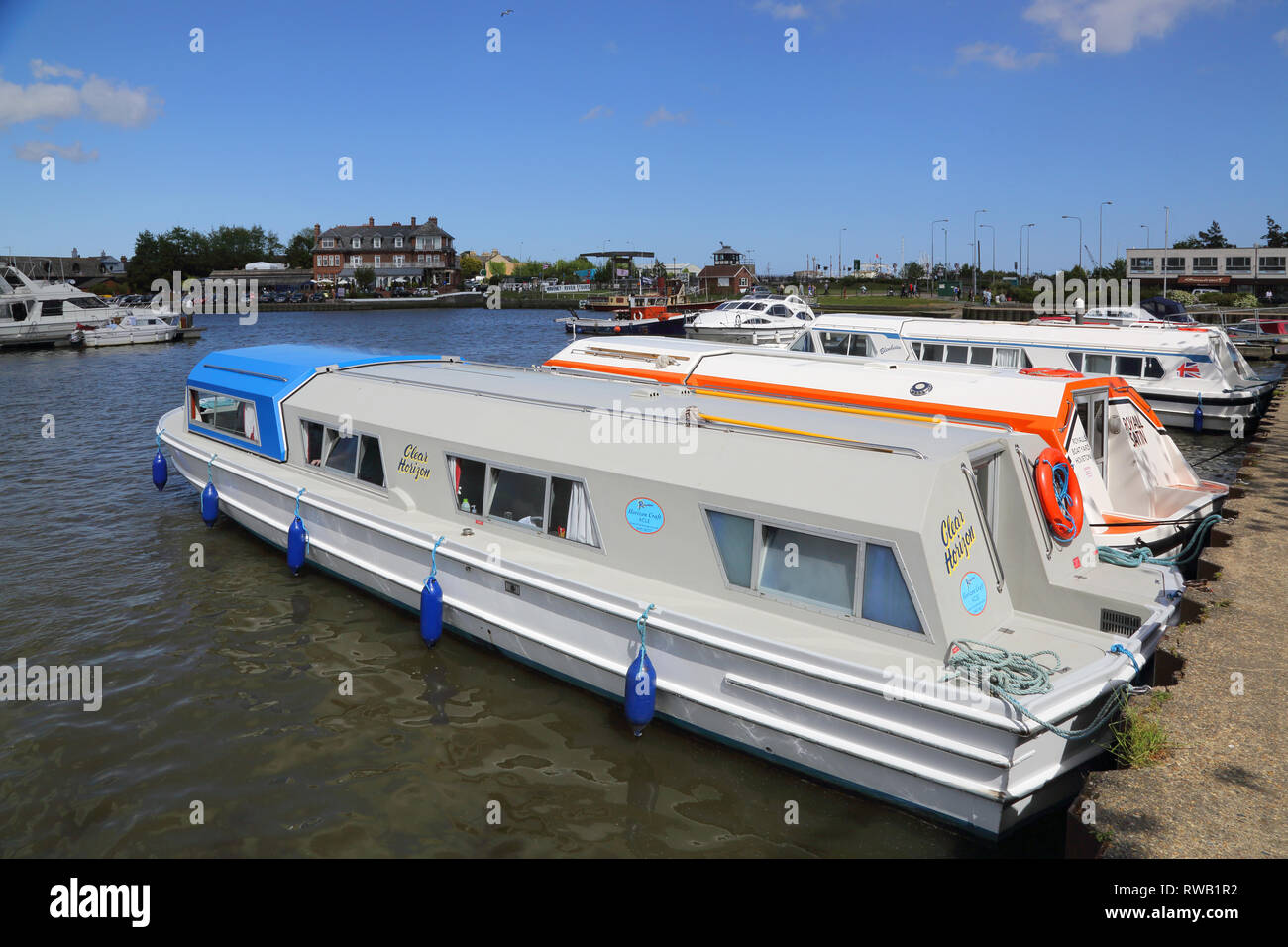 boats and cruisers moored on oulton broad in suffolk Stock Photo Alamy