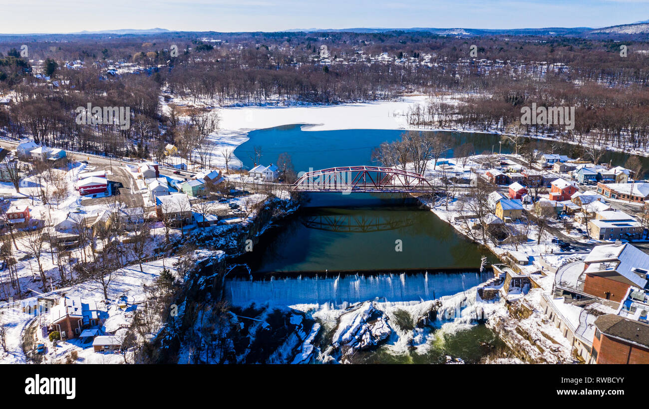 Aerial weather bridge hires stock photography and images Alamy