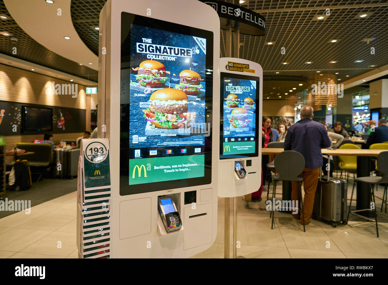 Dusseldorf Germany Circa October 2018 Self Ordering Kiosk At