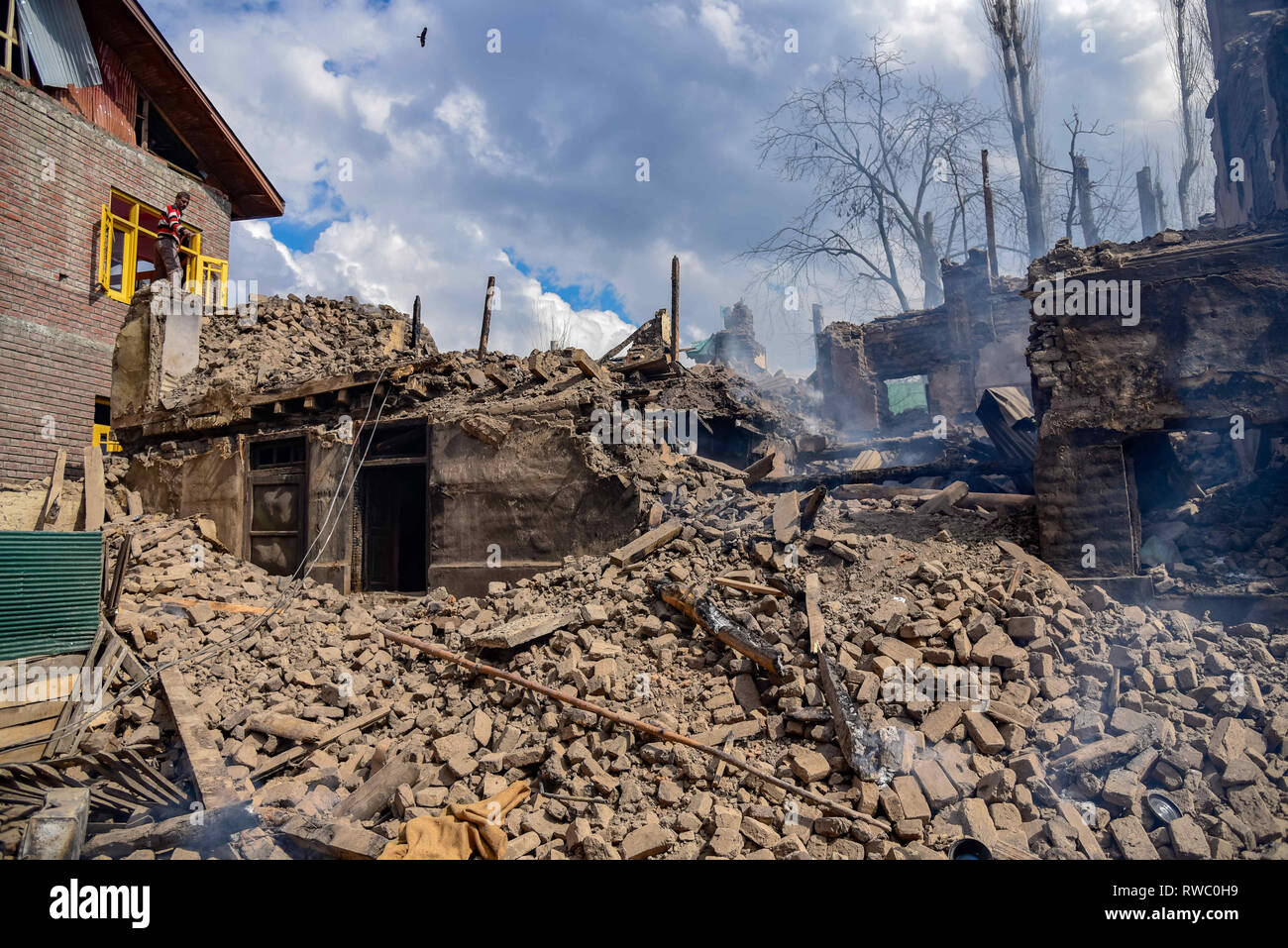 Kashmiri house hires stock photography and images Alamy