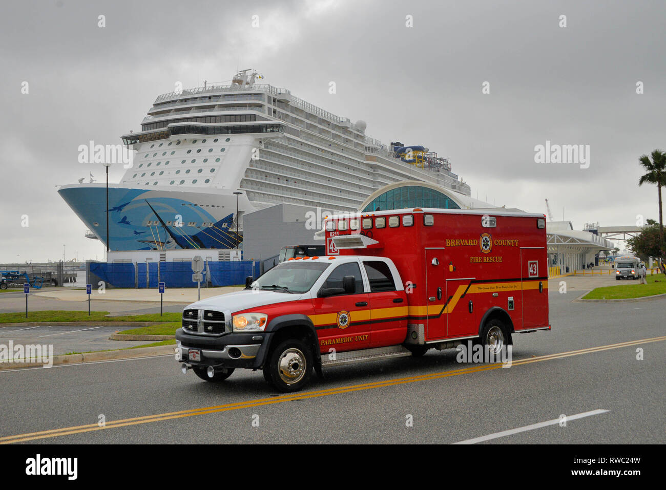 Port Canaveral Florida Usa March 5 2019 Norwegian Cruise Lines Escape Arrives At Port Canaveral After Several Passengers Were Injured While At Sea The Escape Encountered 115 Mph Winds After It Sailed