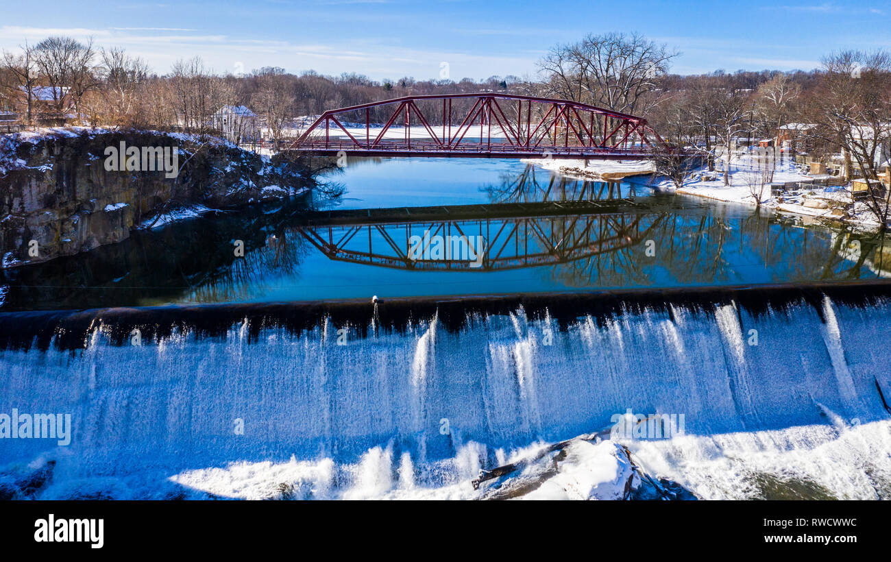 New york waterfall hires stock photography and images Alamy
