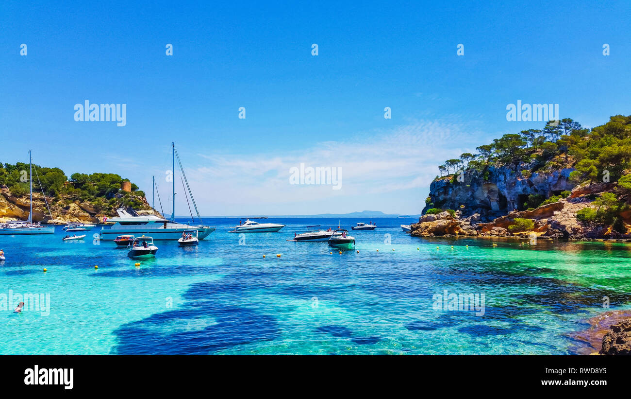 Portal Vells High Resolution Stock Photography And Images Alamy portal-vells-high-resolution-stock-photography-and-images-alamy