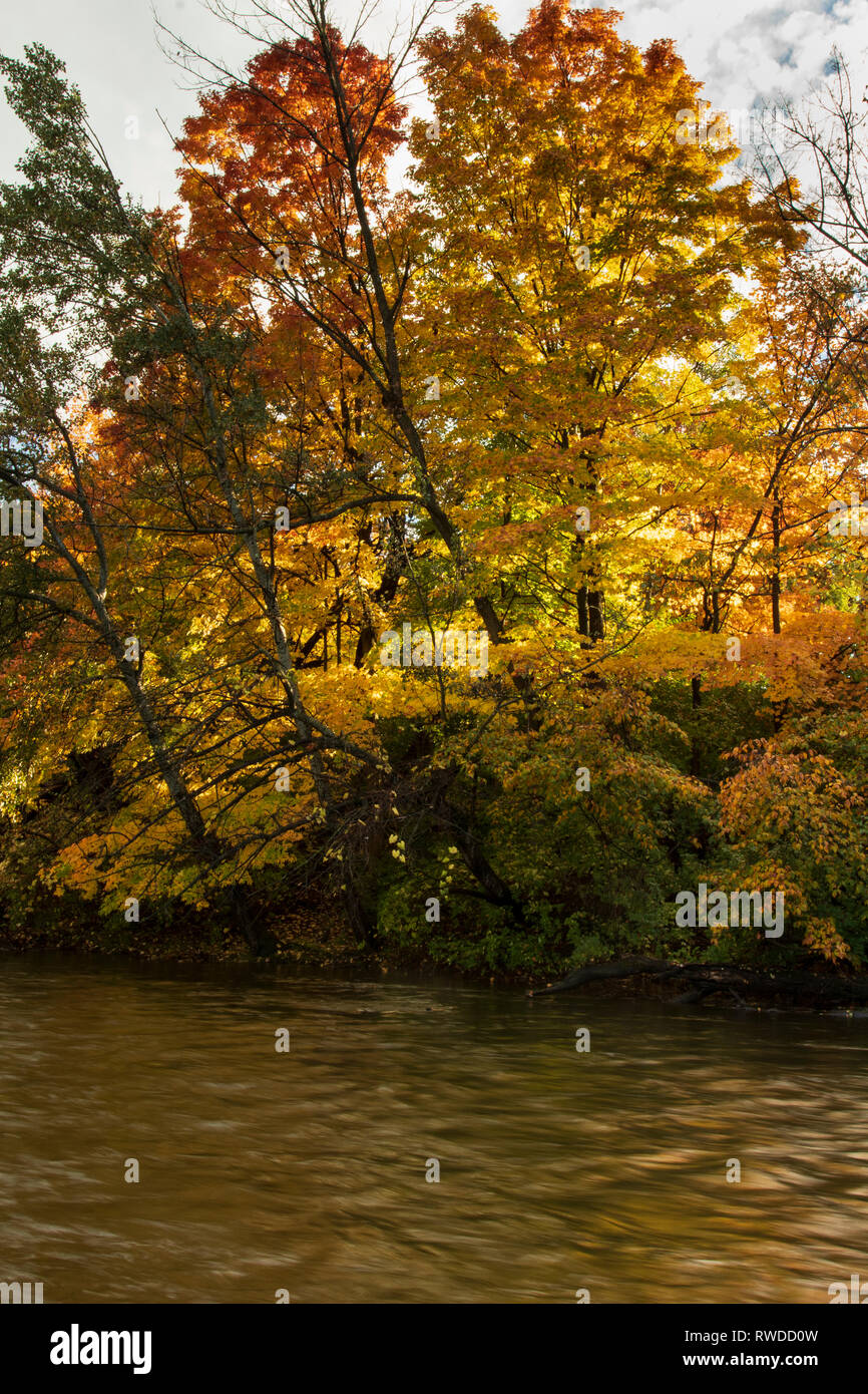 Menomonee river parkway hires stock photography and images Alamy