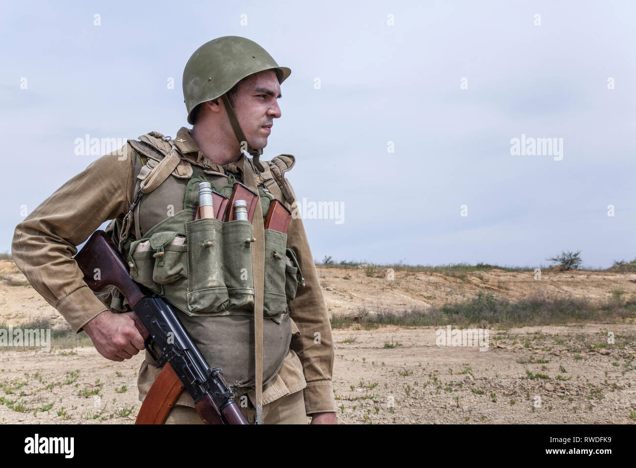 Soviet paratrooper in Afghanistan during the Soviet Afghan War Stock Photo  - Alamy