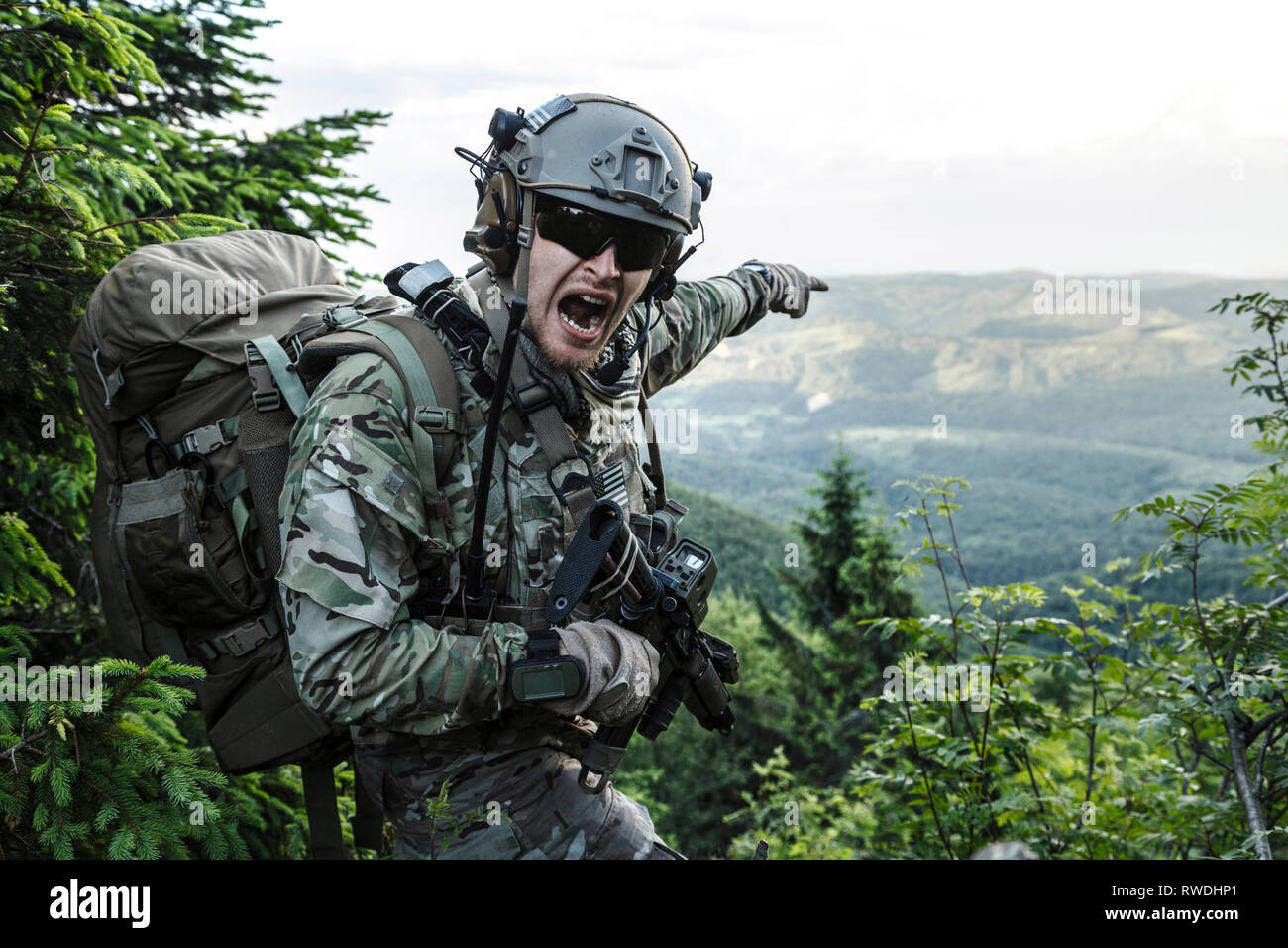 United States Army ranger in the mountains Stock Photo - Alamy