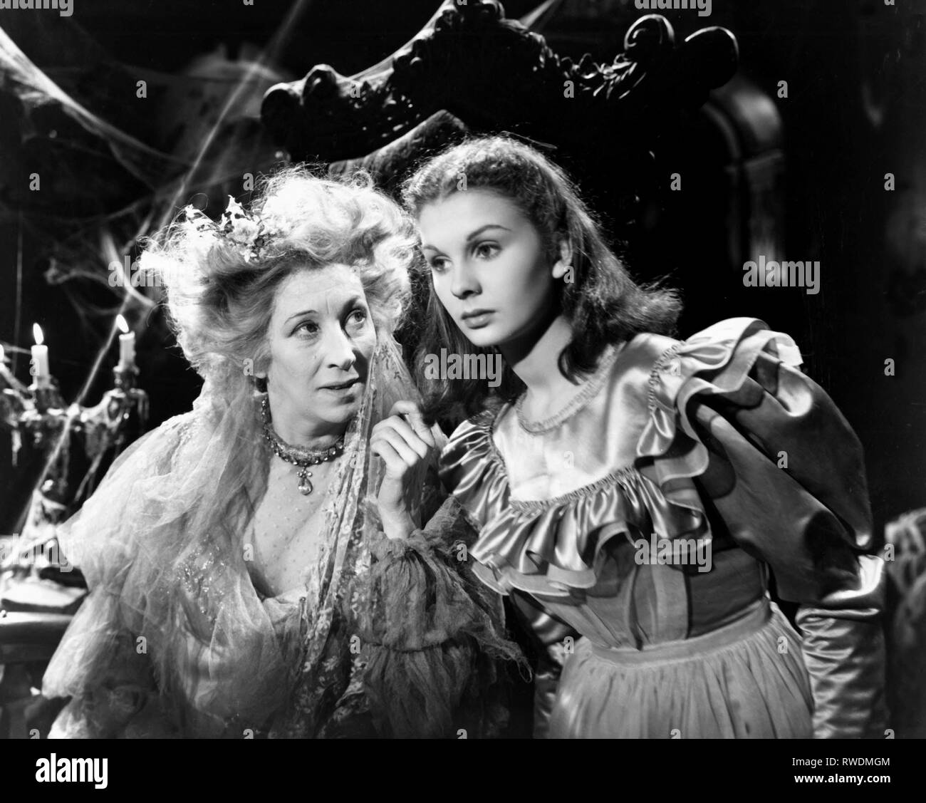 Great expectations 1946 hi-res stock photography and images ...