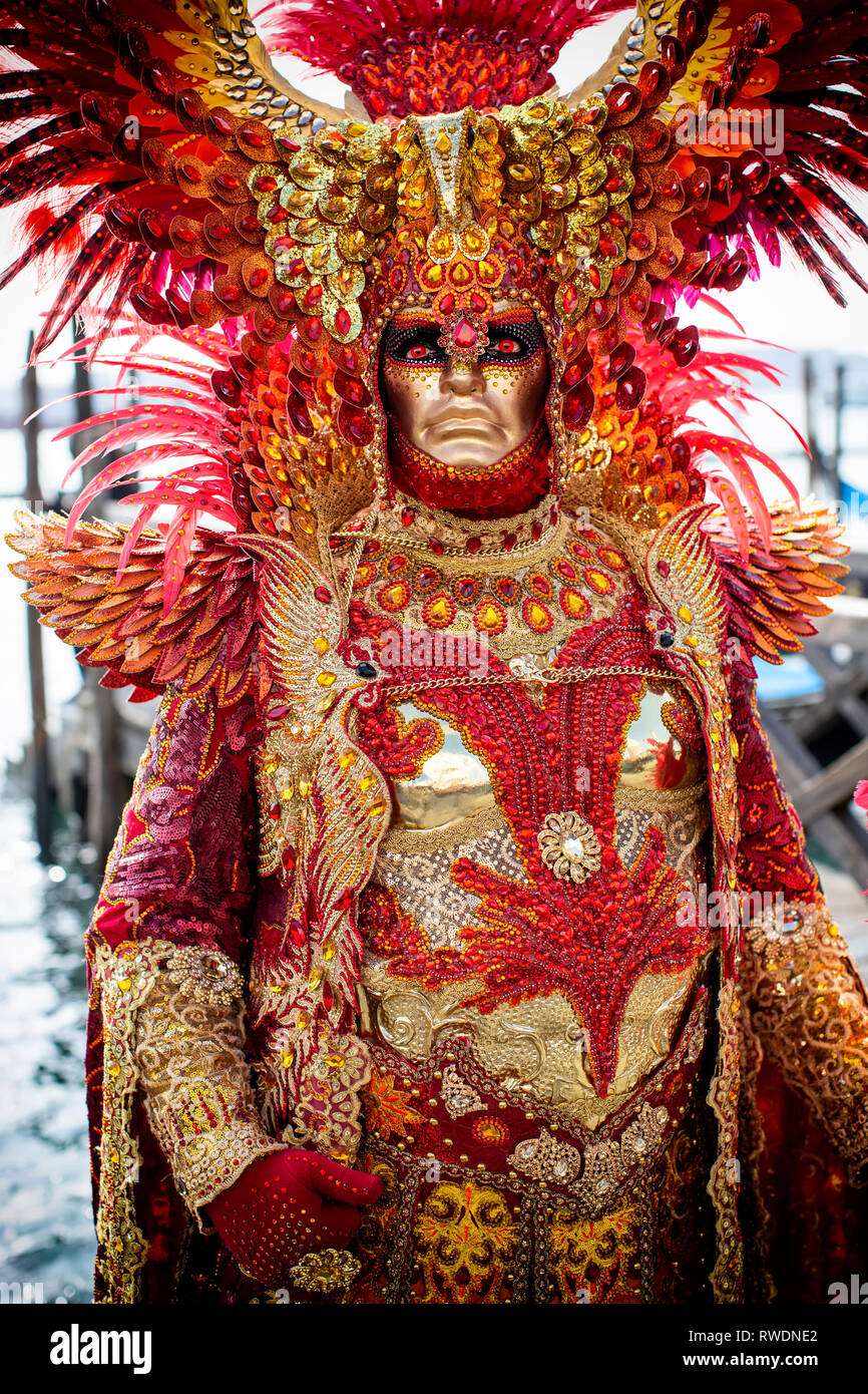 maschera carnevale antivirus maschera carnevale antivirus