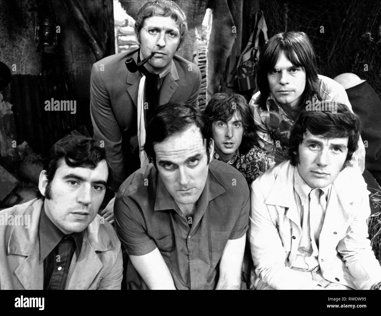 CHAPMAN,IDLE,GILLIAM,JONES,CLEESE,PALIN, MONTY PYTHON'S FLYING CIRCUS, 1969 Stock Photo