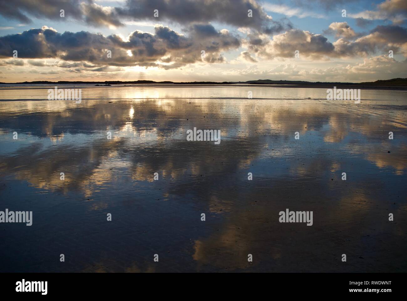 Traeth cymyran beach wales hi-res stock photography and images - Alamy