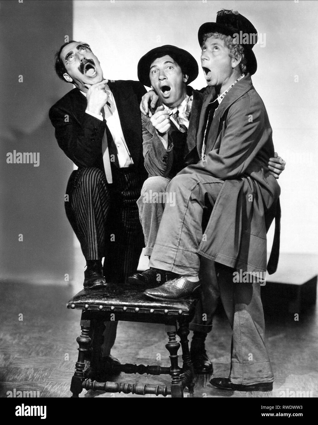 THE MARX BROTHERS, A NIGHT AT THE OPERA, 1935 Stock Photo