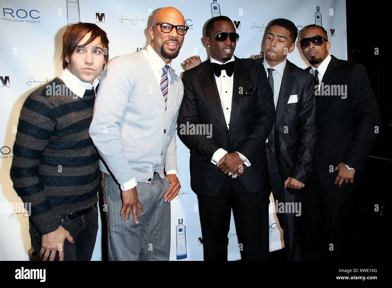 new-york-usa-06-nov-2008-pete-wentz-common-sean-diddy-combs-quincy-combs-dallas-austin-at-the-thursday-nov-6-2008-birthday-party-for-sean-diddy-combs-at-mansion-in-new-york-usa-credit-steve-macksd-mack-picturesalamy-RWE10G.jpg