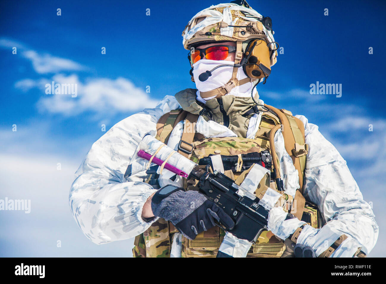 White Winter Military Uniform Hi-Res Stock Photography And Images - Alamy