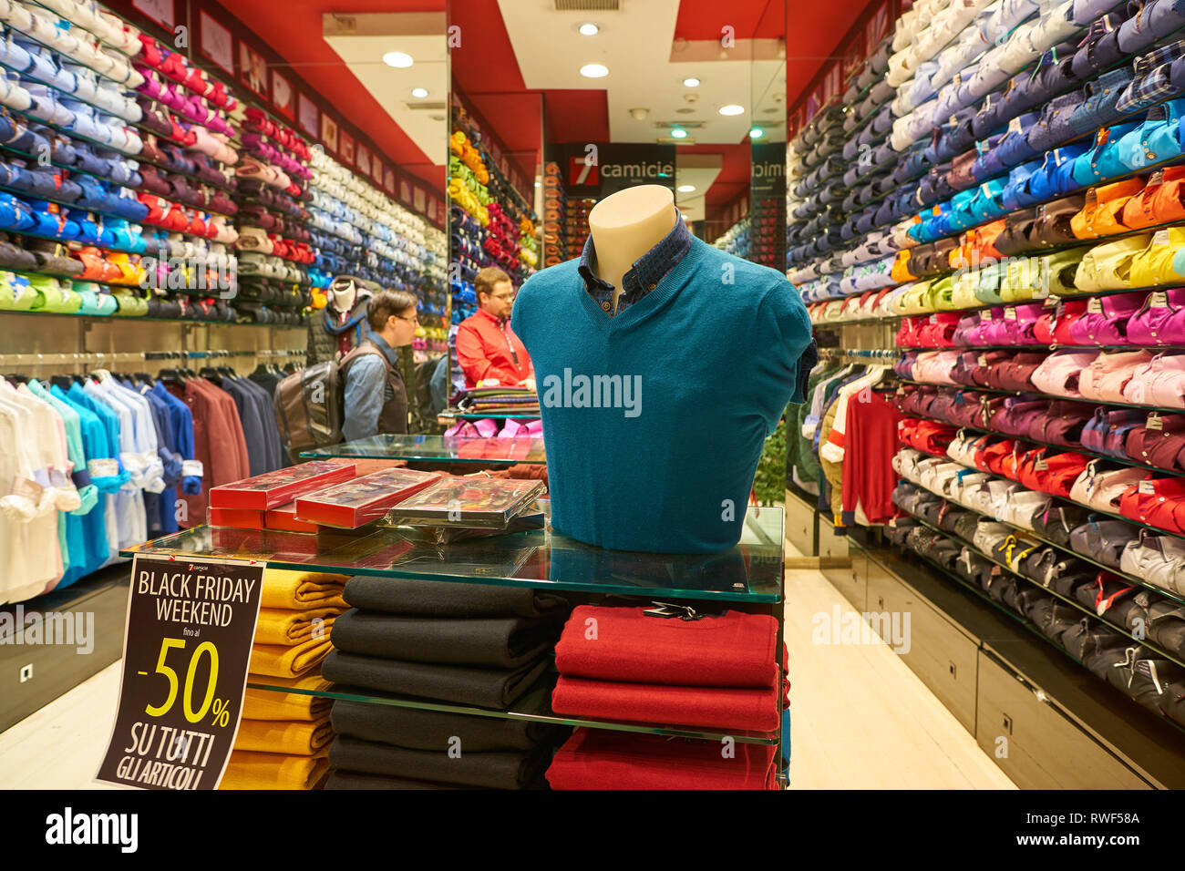 ROME, ITALY - CIRCA NOVEMBER, 2017: interior shot of a 7camicie store in  Rome Stock Photo - Alamy