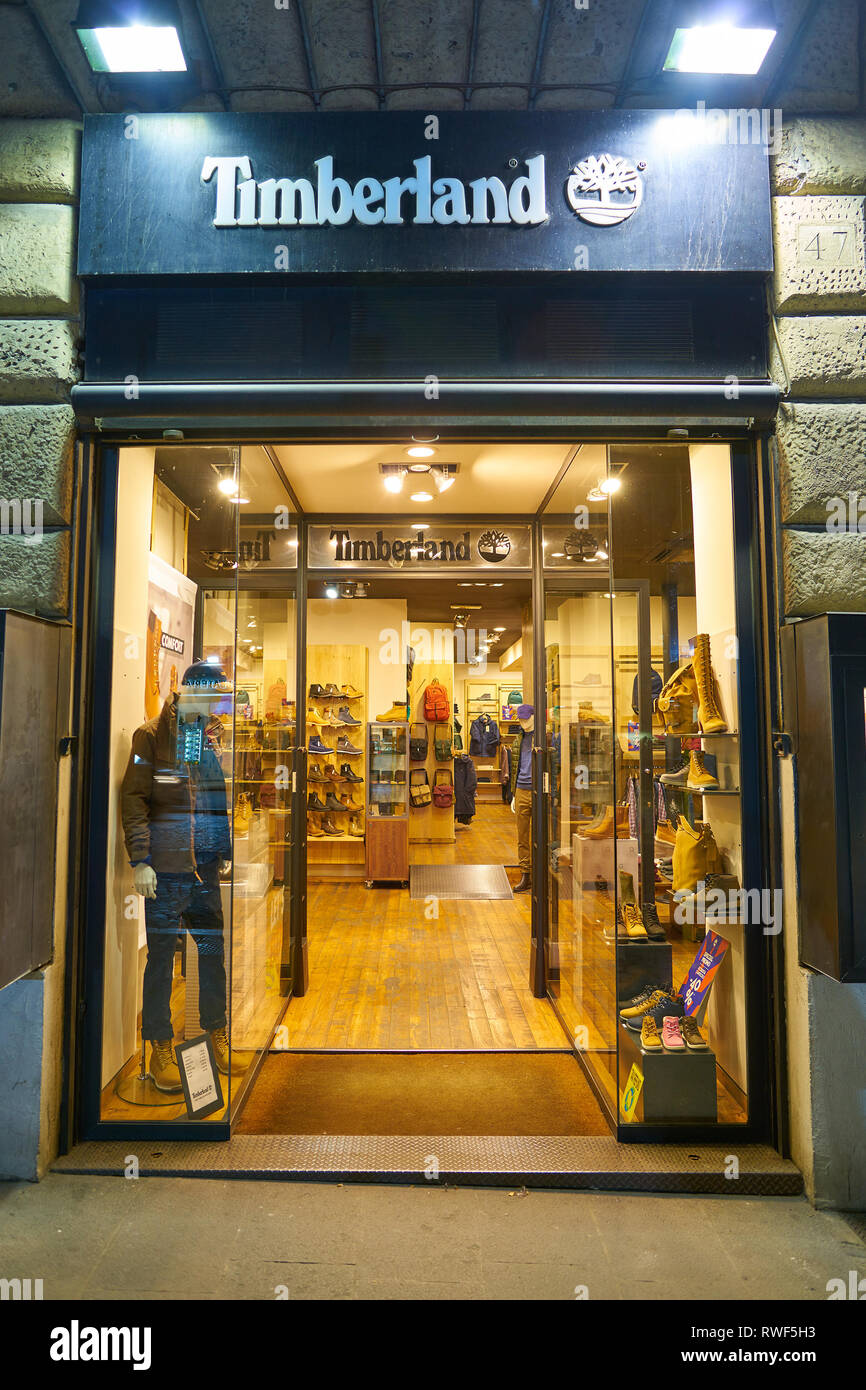 ROME, ITALY - CIRCA NOVEMBER, 2017: entrance to a Timberland store in Rome  Stock Photo - Alamy