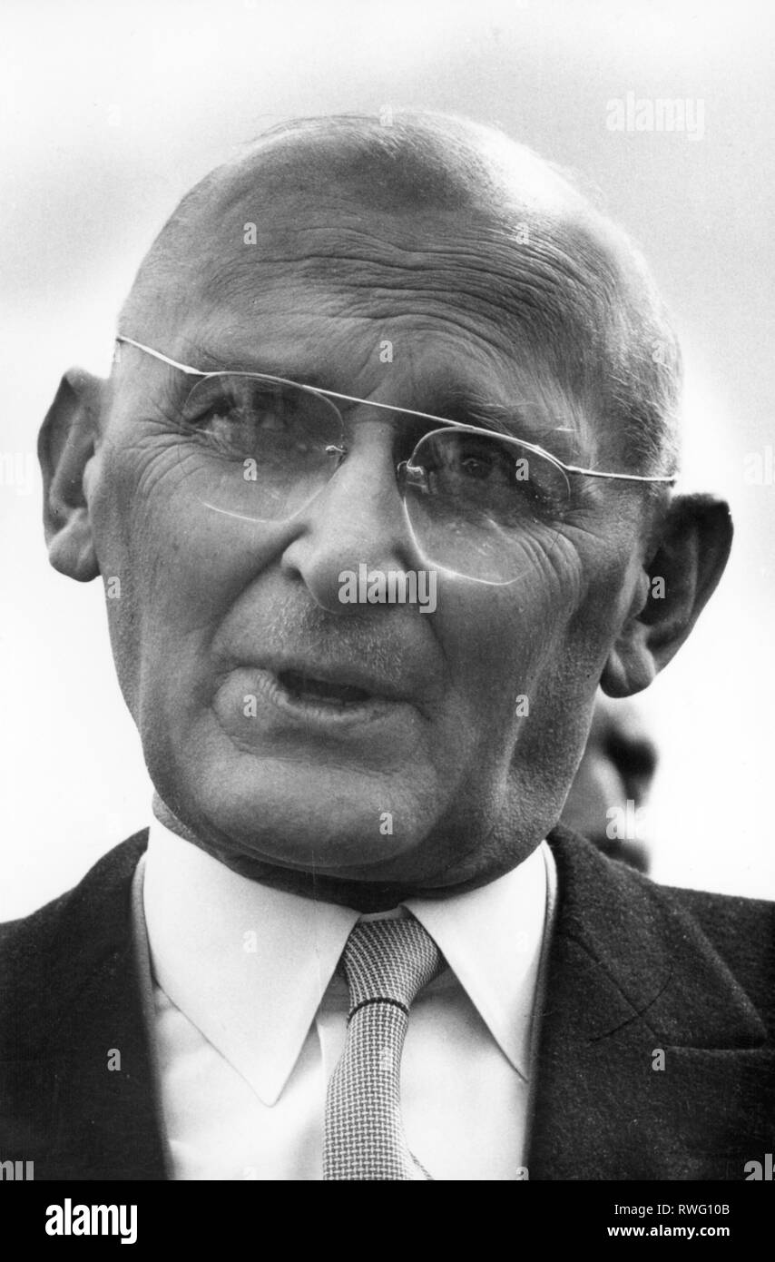 Wahlen, Friedrich Traugott, 10.4.1899 - 7.11.1985, Swiss politician, portrait, late 1960s, Additional-Rights-Clearance-Info-Not-Available Stock Photo