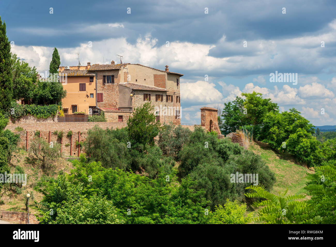 CERALDO, TUSCANY / ITALY,  JUNE 20 2018: A view of the village where Giovanni Boccaccio, author of Decameron, a medieval collection of tales set in in Stock Photo