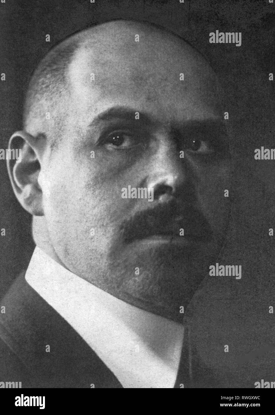 Rathenau, Walther, 29.9.1867 - 24.6.1922, German industrialist and politician, president of the Allgemeine Elektricitaets-Gesellschaft (AEG) 1915 - 1922, portrait, circa 1917, Additional-Rights-Clearance-Info-Not-Available Stock Photo