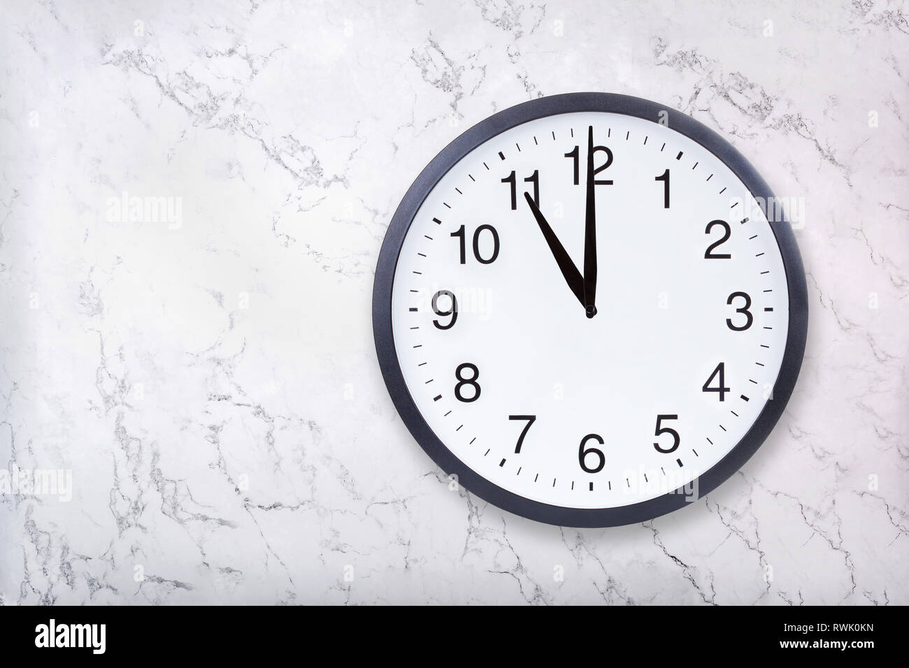 Clock face 11 oclock High Resolution Stock Photography and Images - Alamy