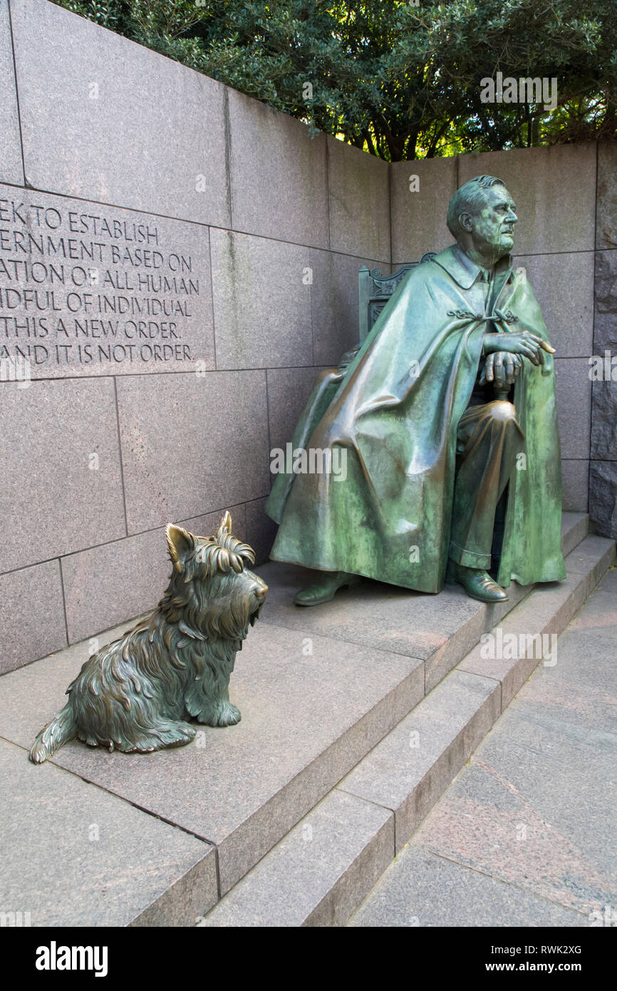 Statue of Roosevelt sitting with dog, Fala, Franklin Delano Roosevelt Memorial; Washington D.C., United States of America Stock Photo