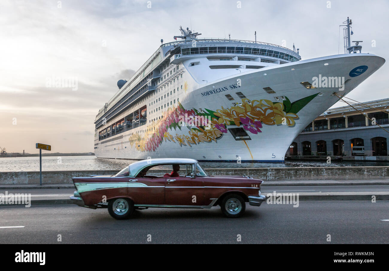 Havana, Cuba. 21st June 2017. Cruise liner Noregian Sky  at her berth in the Terminal Sierra Maestra  Havana Cuba. Stock Photo