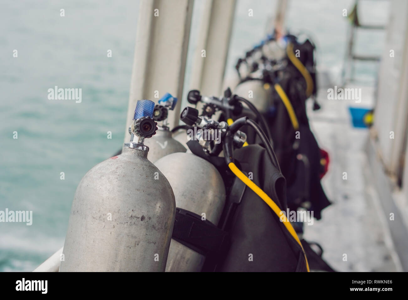 Compressed air energy storage hires stock photography and images Alamy