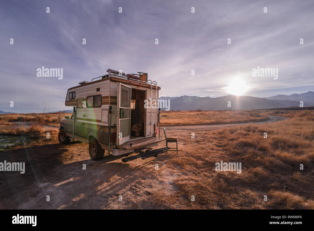 Campervan parked in desert, Sierra Nevada, Bishop, California, USA Stock Photo