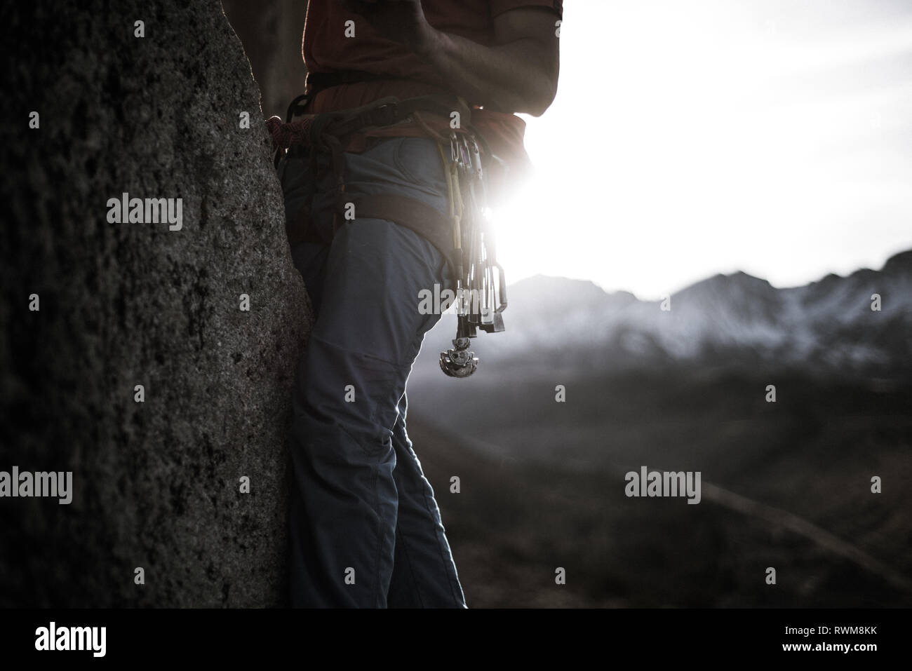 Climber trad climbing, Little Egypt, Bishop, California, USA Stock Photo