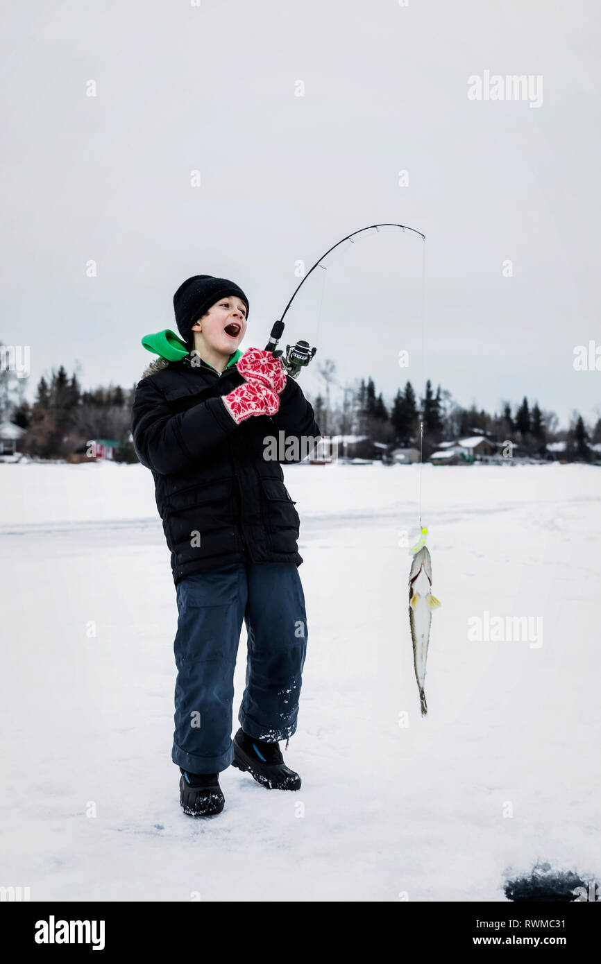 Ice fishing house hires stock photography and images Alamy