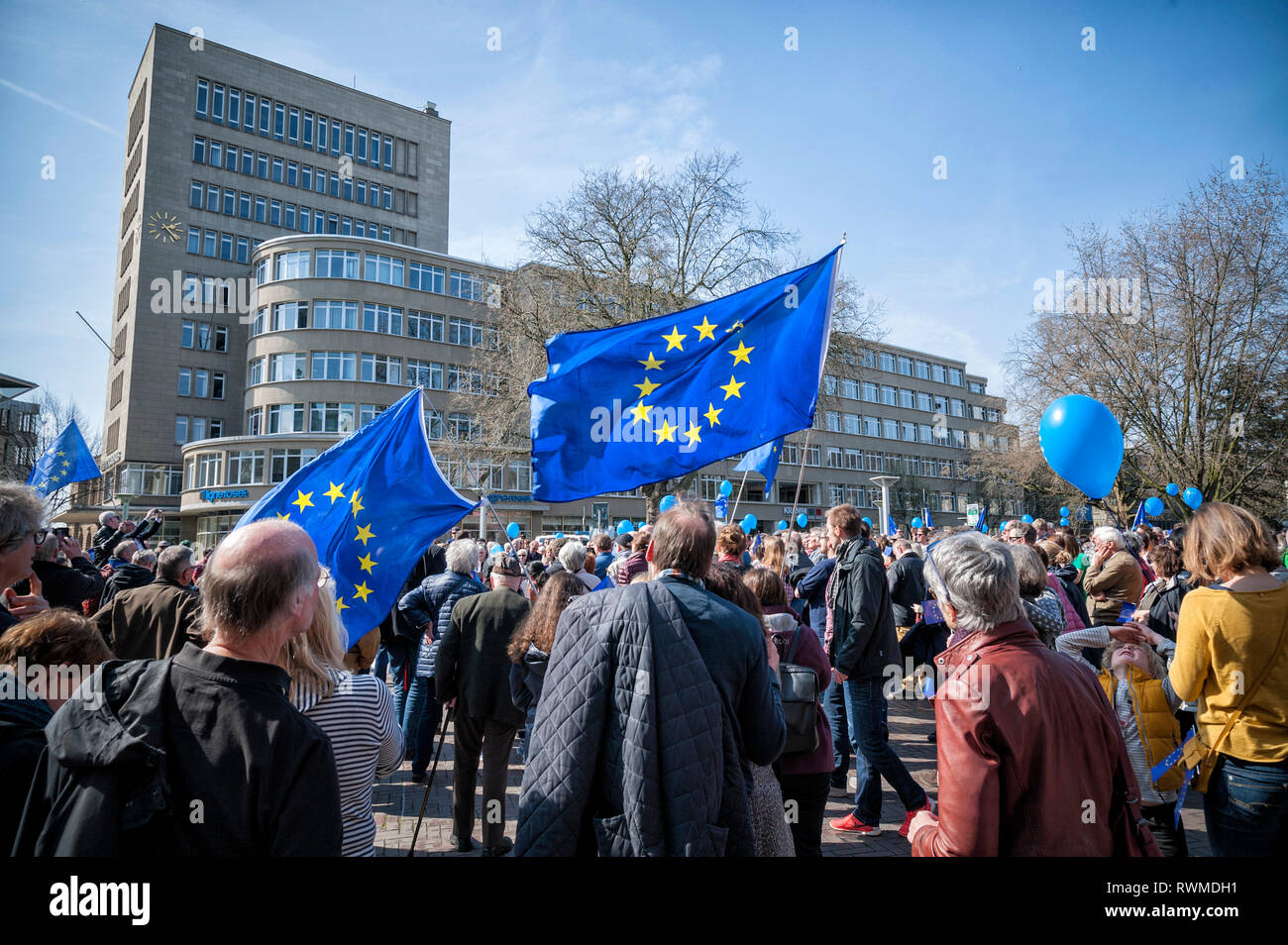 Pulse of Europe Veranstaltung in Essen im Ruhrgebiet. Stock Photo