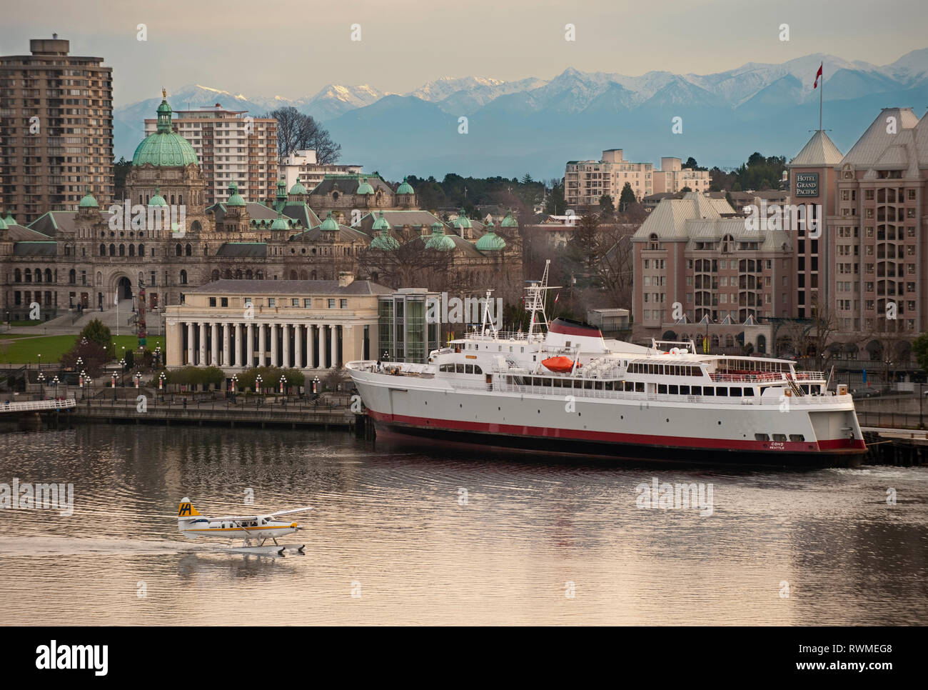 Inner Harbour, BC Parliament Buildings, Hotel Grand Pacific ...