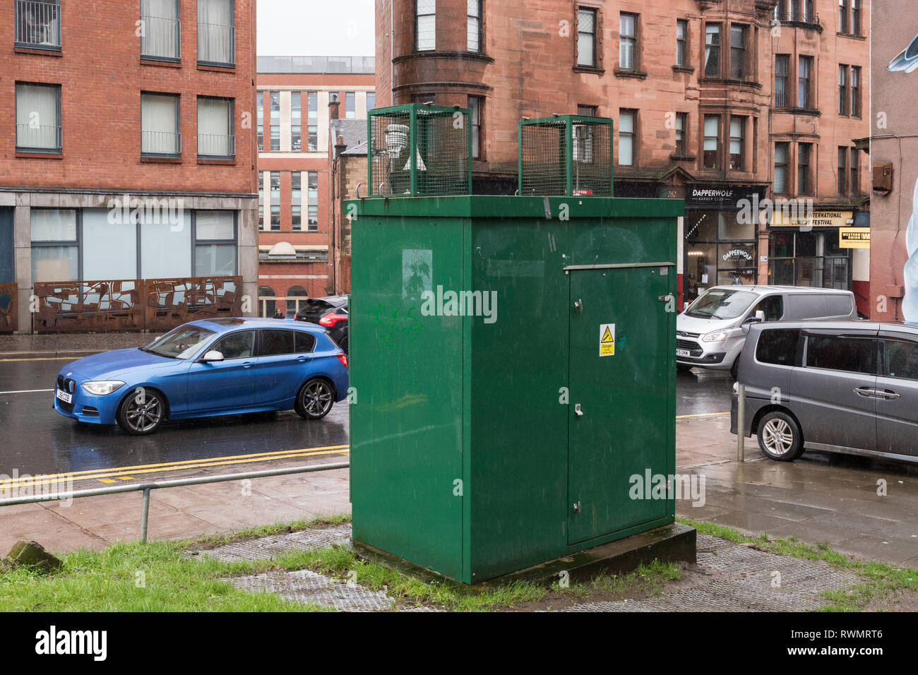 Air quality roadside monitoring box on High Street, Glasgow, Scotland, UK Stock Photo