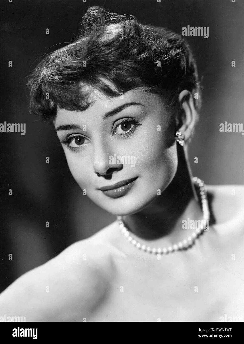 audrey hepburn pearls