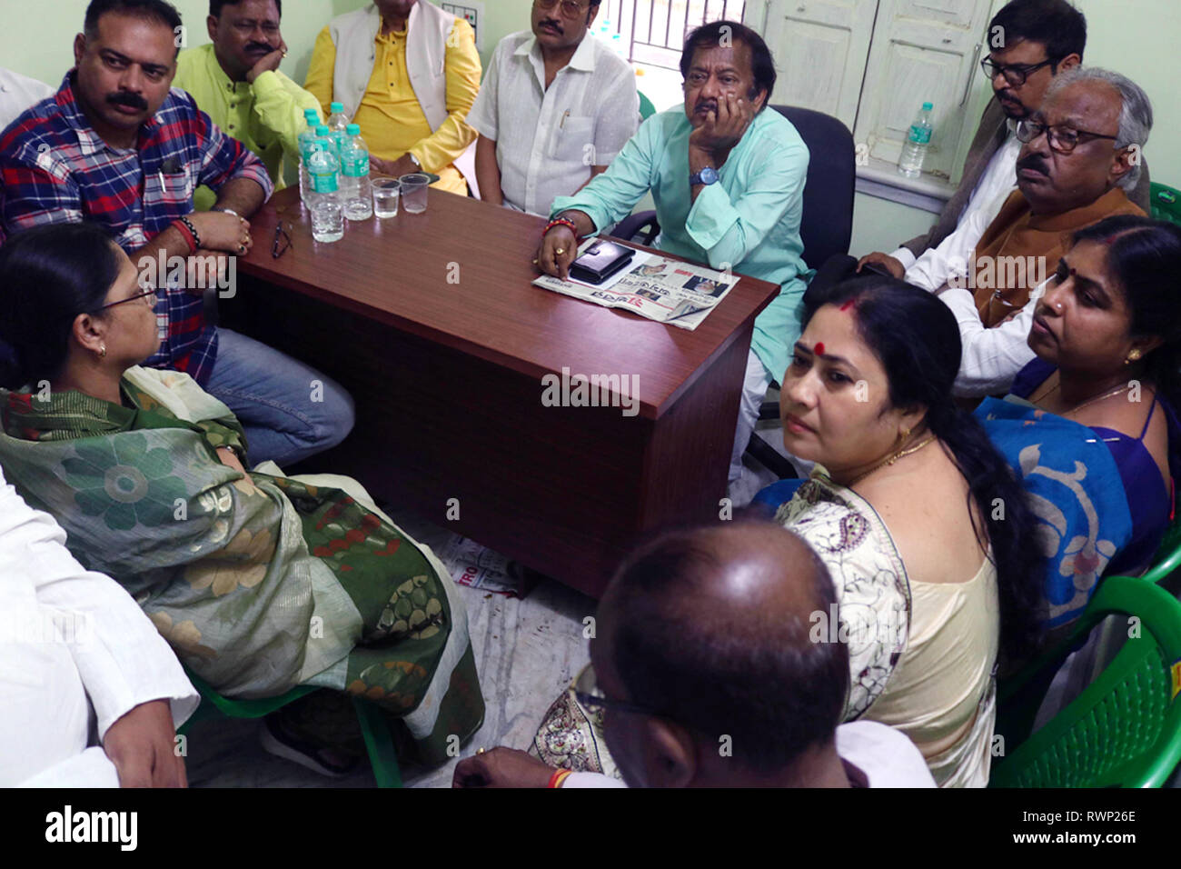 Thakurnagar, India. 06th Mar, 2019. Minister for Food and Supplies, West Bengal Government Jyotipriya Mallick (middle) along with other Trinamool Congress party leader sit at head quarter of Matua Mahasangha in Thakurnagar to pay tribute to Matua community matriarch Binapani Devi popularly known as Baroma. Credit: Saikat Paul/Pacific Press/Alamy Live News Stock Photo