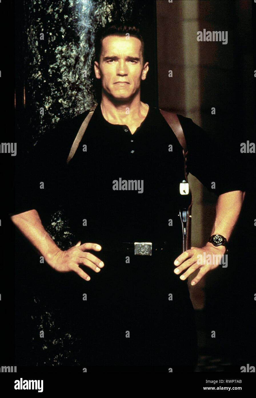 Arnold Schwarzenegger Eraser 1996 Stock Photo Alamy